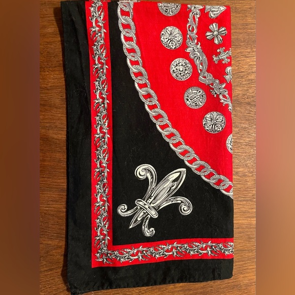 Vintage Gianni Versace scarf, red and black - Picture 5 of 7